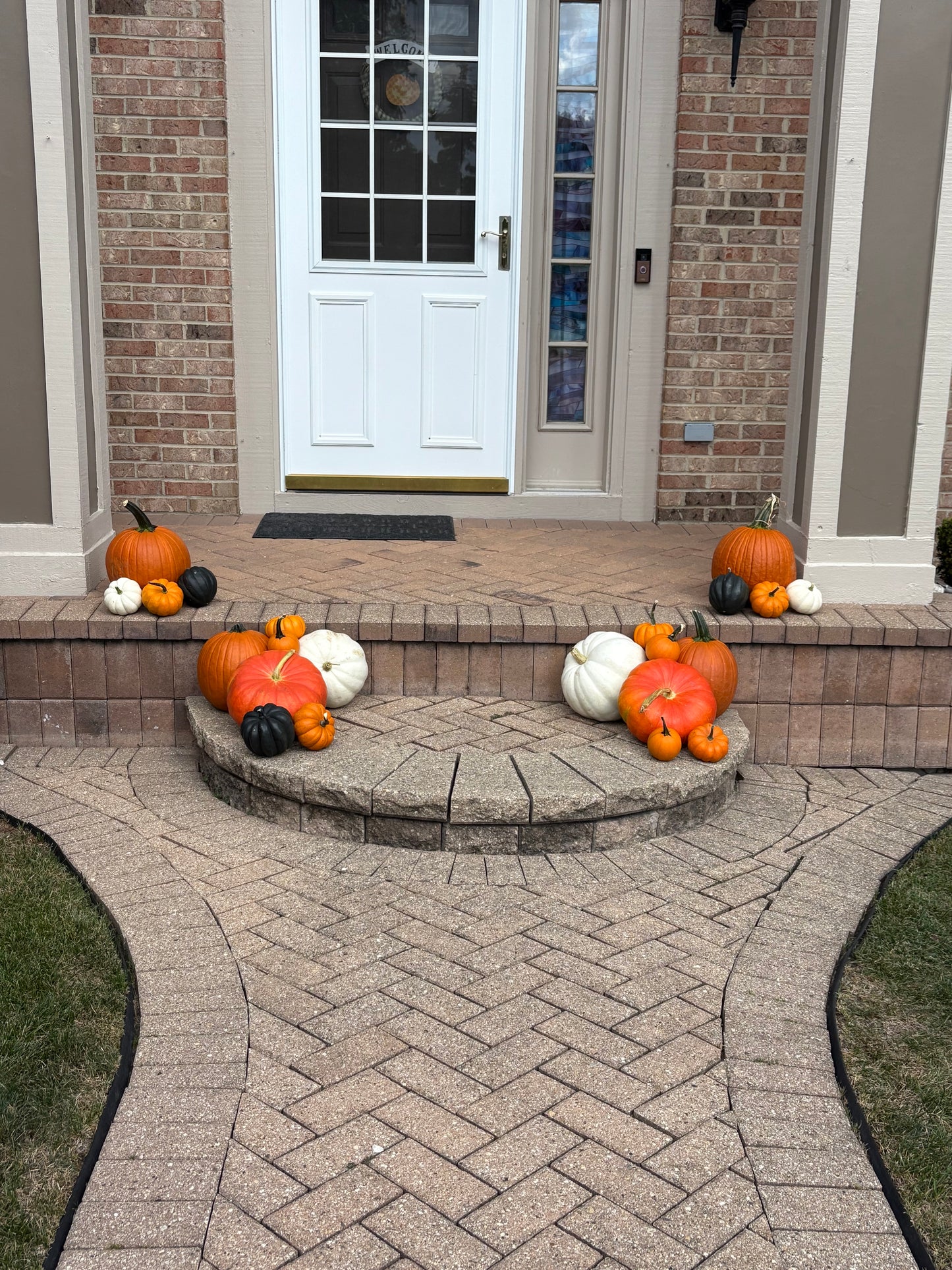 Package 2 (Small): Pumpkin Porch Touch